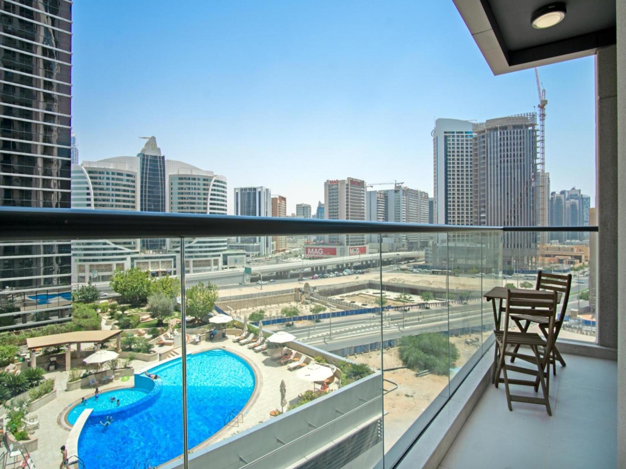 Luxe Apartments Near Dubai Mall Burj Khalifa Pool Gym Parking Exterior foto